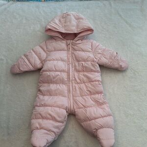 Old navy 0-3mo pink snow suit